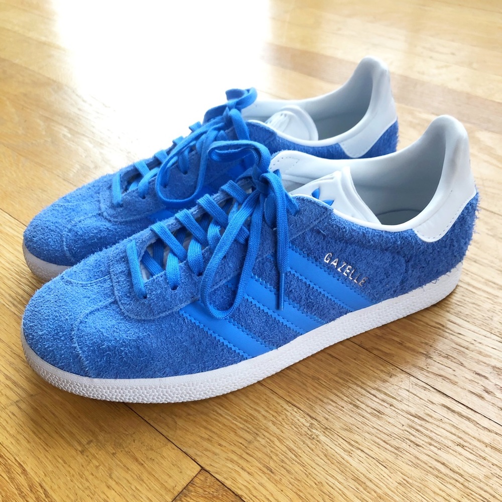 Women’s adidas Gazelle blue 9.5